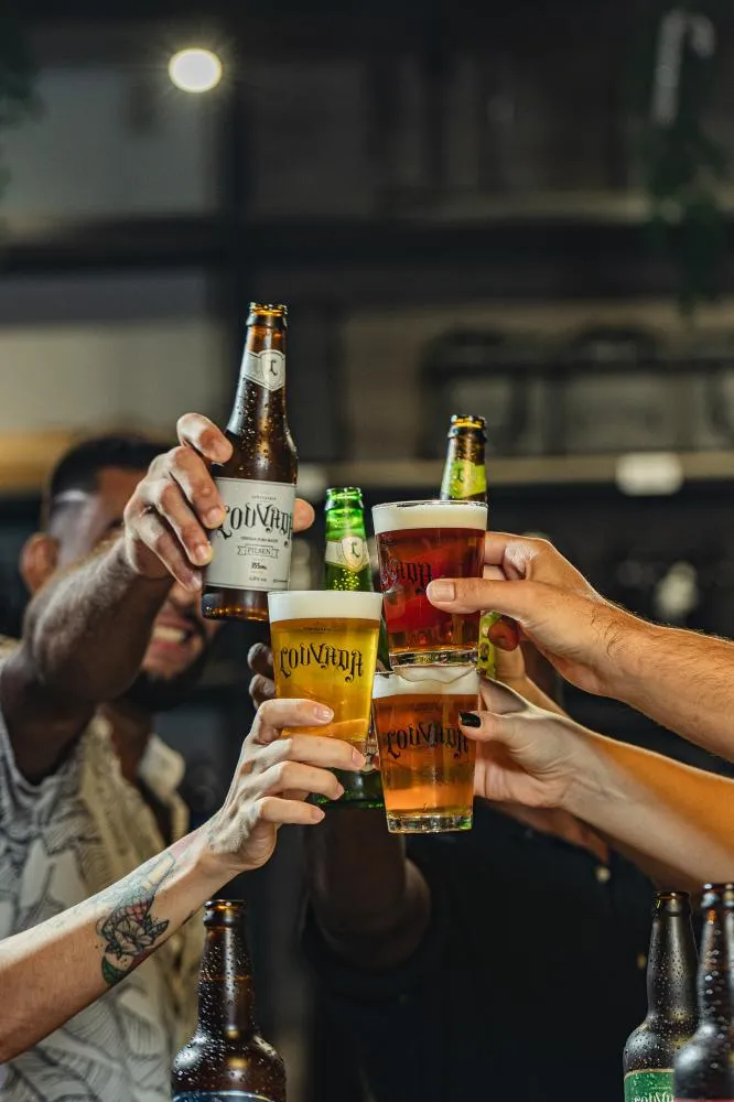 Mercado de cerveja artesanal cresce no Brasil e conquista consumidores em busca de novas experiências